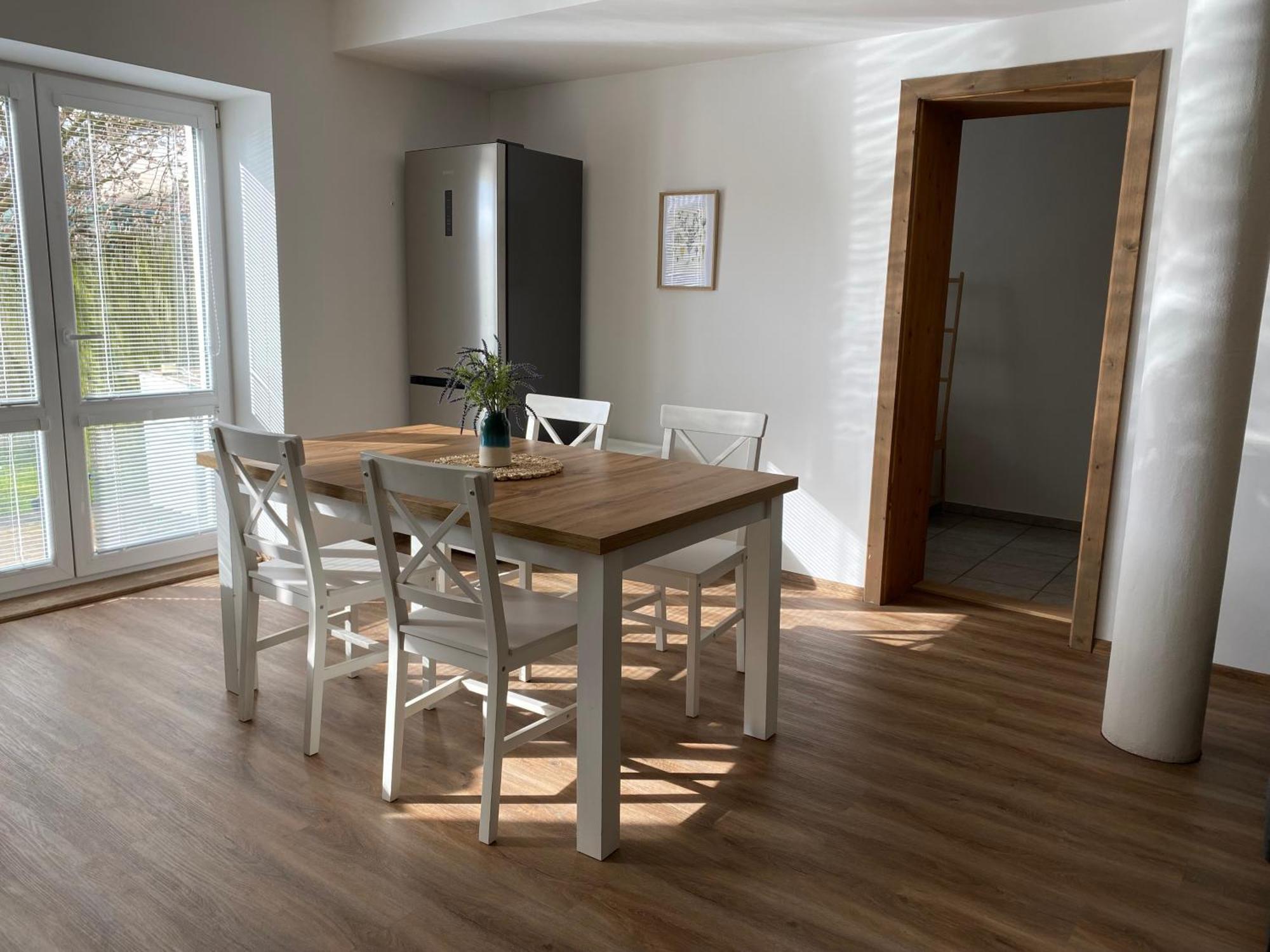 Statek U Krizu Apartment Stare Sedliste Ngoại thất bức ảnh